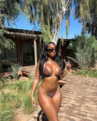 Monica 